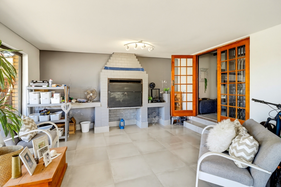 3 Bedroom Property for Sale in Pine Acres Western Cape